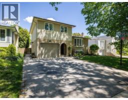 1259 RICHARDS Crescent - 2