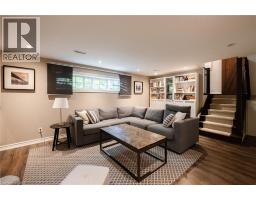 1259 RICHARDS Crescent - 24