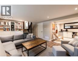 1259 RICHARDS Crescent - 25