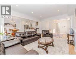 53 MACKAY Drive - 14