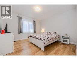 53 MACKAY Drive - 31