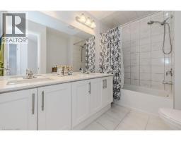 53 MACKAY Drive - 35