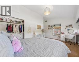 16 PARKWOOD Drive - 25