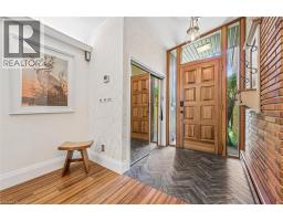 16 PARKWOOD Drive - 7