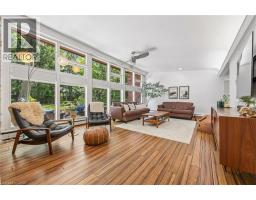 16 PARKWOOD Drive - 9