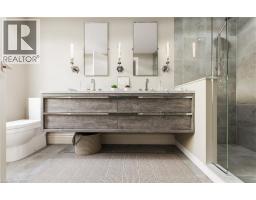 11 CREEK Avenue UnitNo. 40 - 27