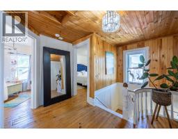 1047 BAY Street - 16