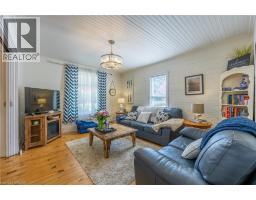 1047 BAY Street - 4