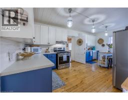 1047 BAY Street - 6