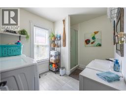 1047 BAY Street - 9