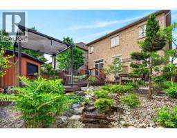 7 SUMMERWIND Drive - 36