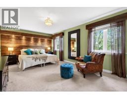 7 SUMMERWIND Drive - 4