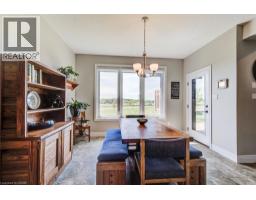 42 GELLERT Drive - 21