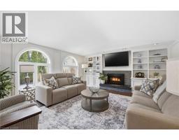 28 DEERVIEW Avenue - 17