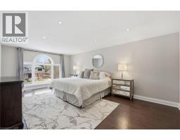 28 DEERVIEW Avenue - 26