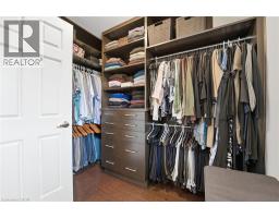 28 DEERVIEW Avenue - 31