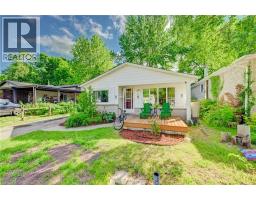 53 HELENE Crescent - 2