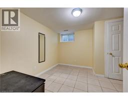 53 HELENE Crescent - 23