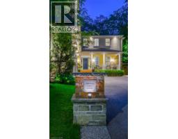 8 WOODWARD Avenue - 1