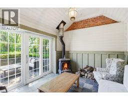 8 WOODWARD Avenue - 49
