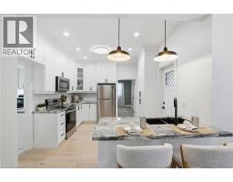118 VICTORIA Street - 10