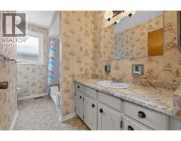 305 PINEGROVE Road - 31