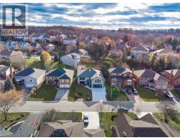 175 BLUEBELL Crescent - 48