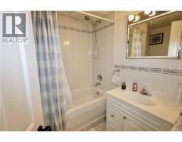 30 HEATHERWOOD Place - 31