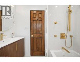 39 CULHAM Street - 31