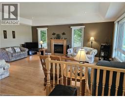 39 ROSS Avenue N - 10