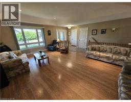 39 ROSS Avenue N - 15