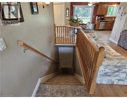 39 ROSS Avenue N - 17