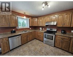39 ROSS Avenue N - 20