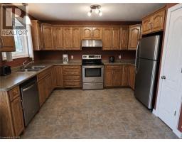 39 ROSS Avenue N - 21