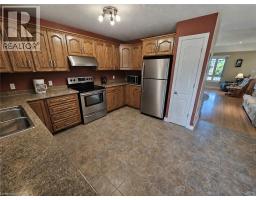 39 ROSS Avenue N - 22