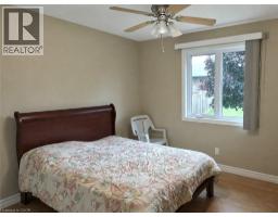 39 ROSS Avenue N - 28