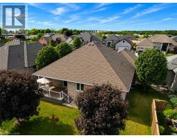 39 ROSS Avenue N - 37