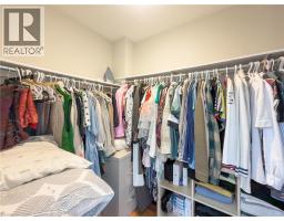 93 TOWNLEY Crescent - 24