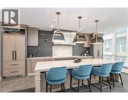 2060 LAKESHORE Road UnitNo. 1303 - 35