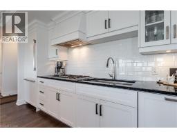 2060 LAKESHORE Road UnitNo. 1303 - 6