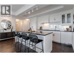 2060 LAKESHORE Road UnitNo. 1303 - 7