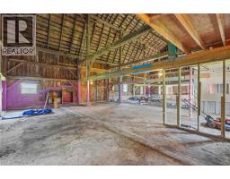 2069 LAKESHORE Road - 6