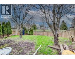 183 DINISON Crescent - 21