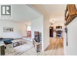 183 DINISON Crescent - 6