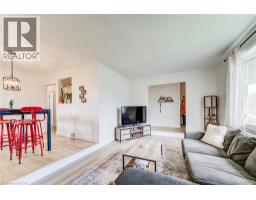 183 DINISON Crescent - 9