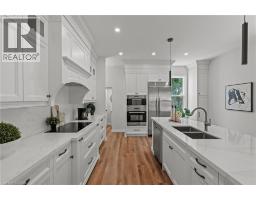 192 VICTORIA Avenue N - 11