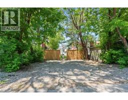 192 VICTORIA Avenue N - 26