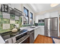 22 CONNAUGHT Avenue S - 20