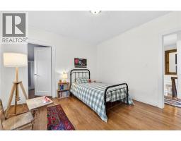 22 CONNAUGHT Avenue S - 37