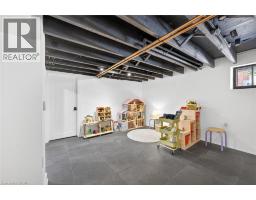 22 CONNAUGHT Avenue S - 41